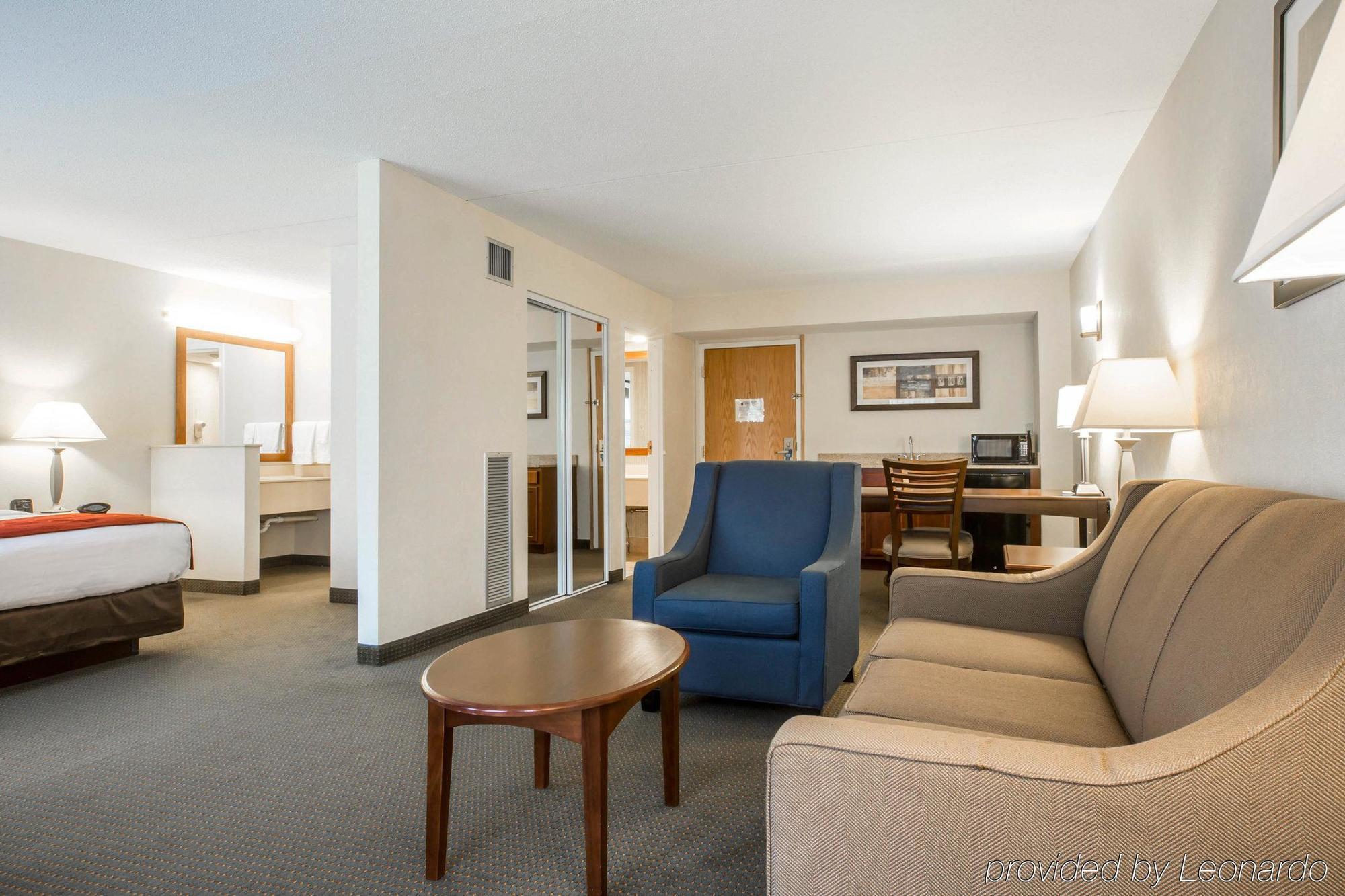 Comfort Suites South Burlington Near University Esterno foto