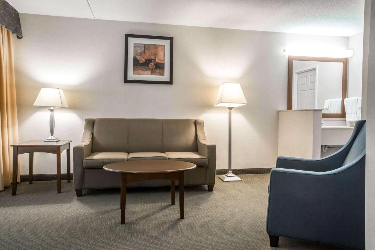 Comfort Suites South Burlington Near University Esterno foto