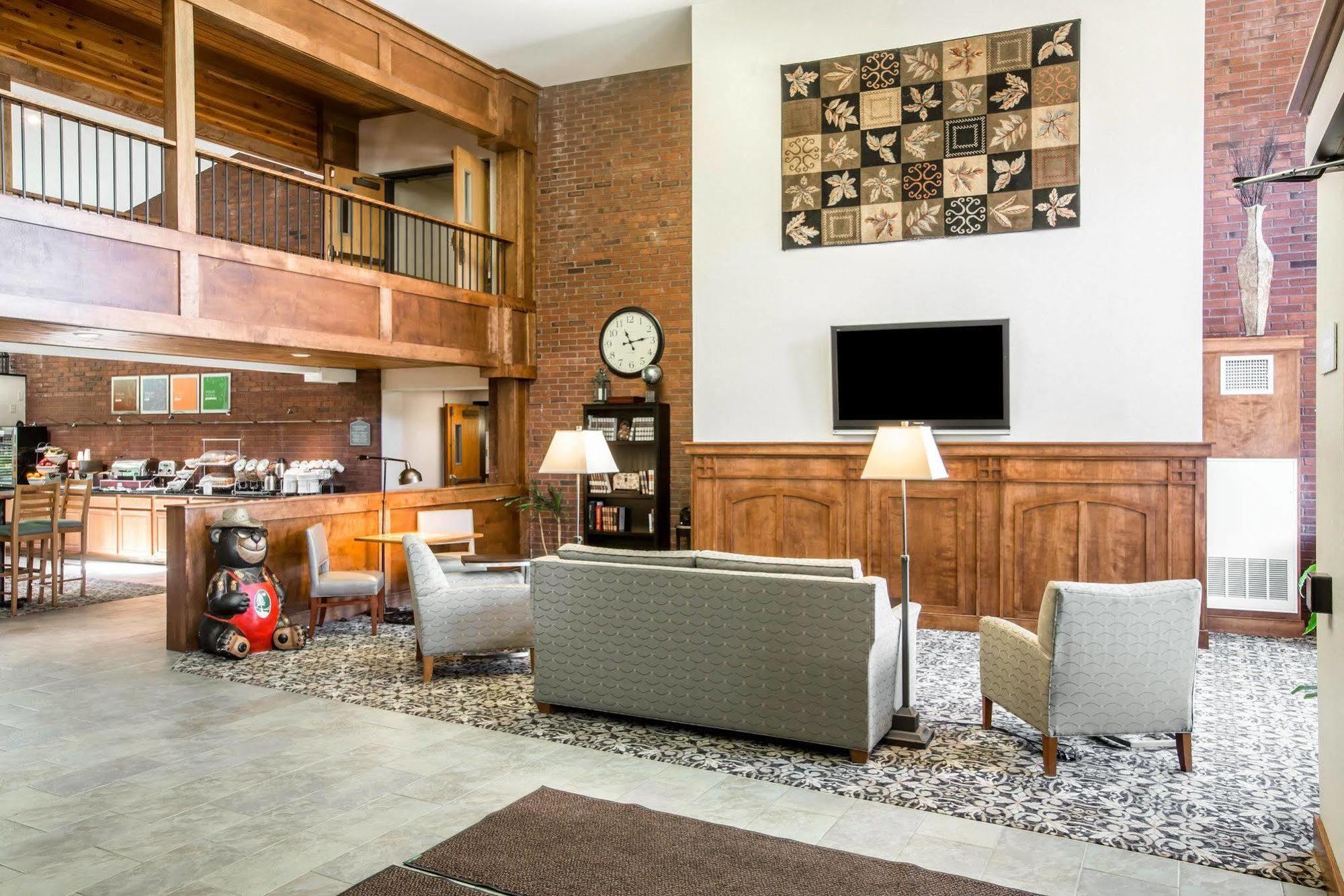 Comfort Suites South Burlington Near University Esterno foto
